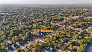 4517 Metropolitan Avenue - Photo 5