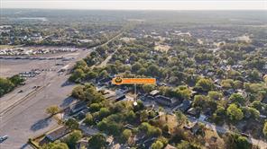 4517 Metropolitan Avenue - Photo 6
