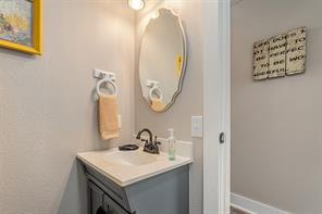 133 S Buffalo Street - Photo 29