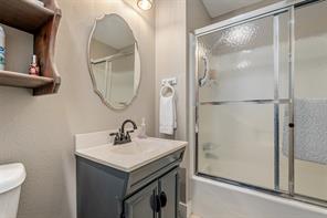 133 S Buffalo Street - Photo 33
