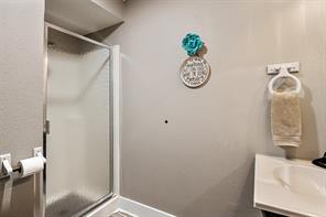 133 S Buffalo Street - Photo 34