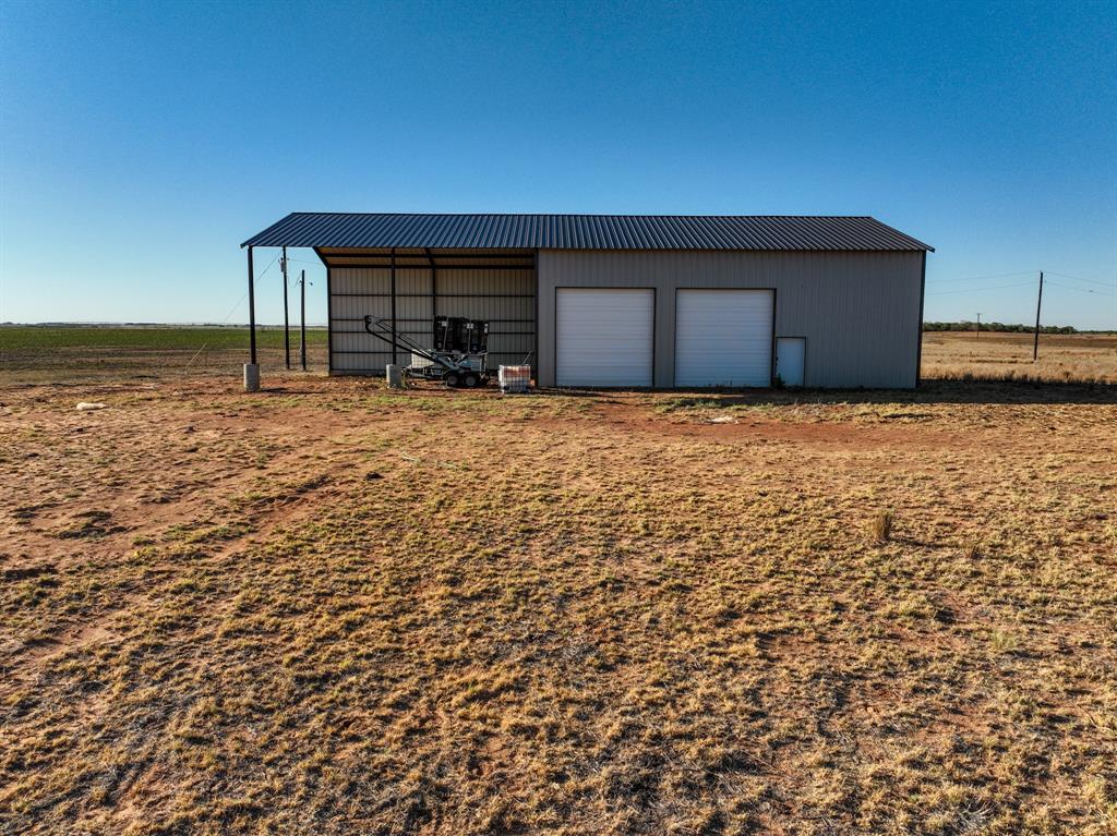 424 CR 141 - Photo 32