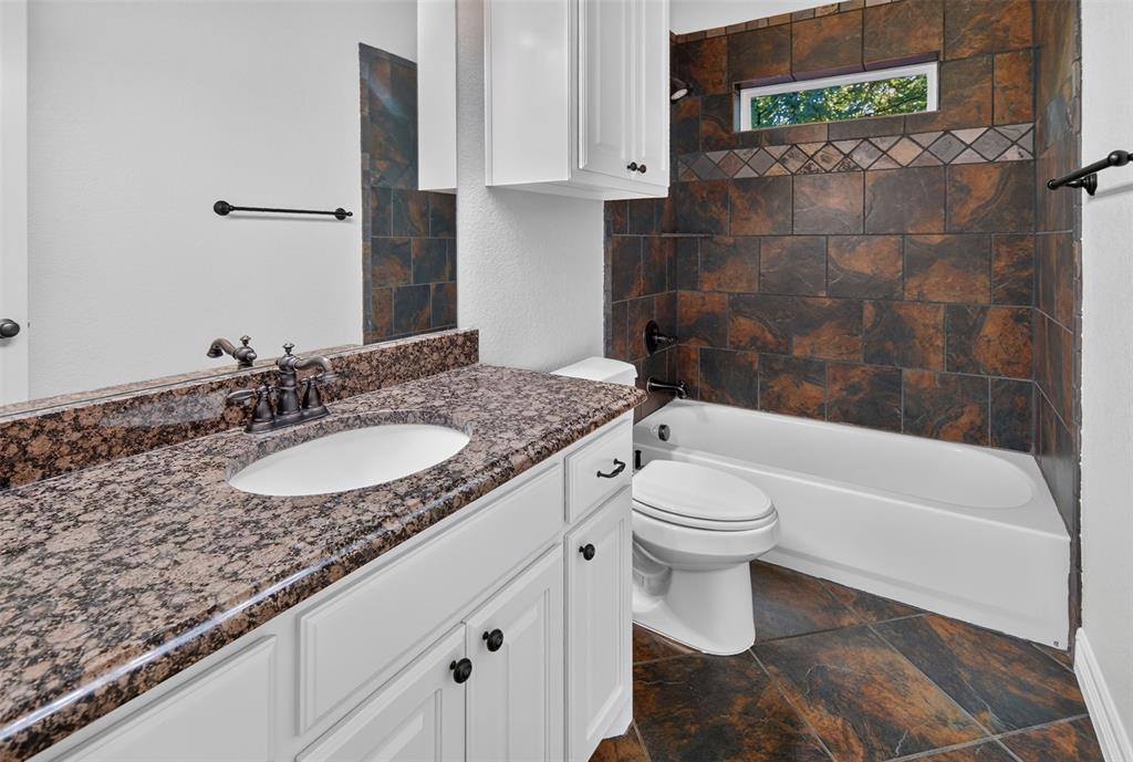 2915 Sutton Place - Photo 32