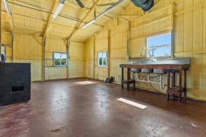 2370 S FM 2869 - Photo 16