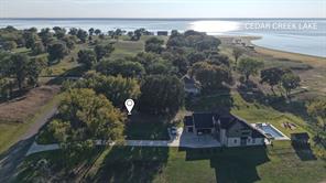 1514 Shoreline Drive - Photo 2