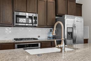 1008 10th Street - Photo 12