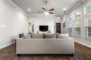 1008 10th Street - Photo 5