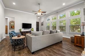 1008 10th Street - Photo 6