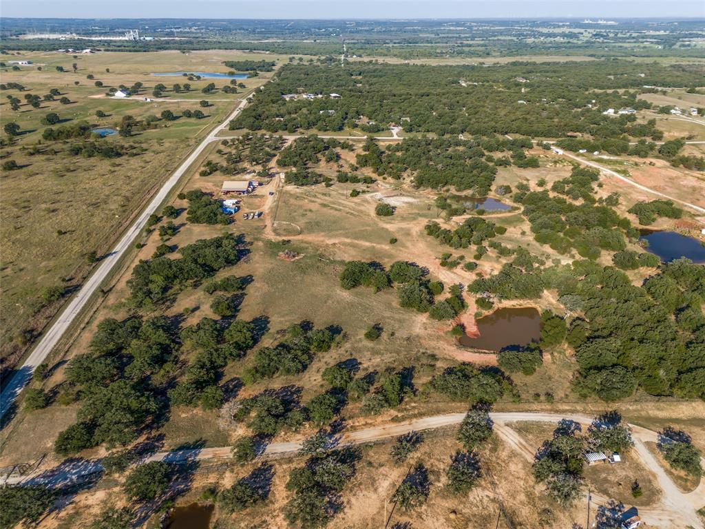 689 County Road 3737 - Photo 11