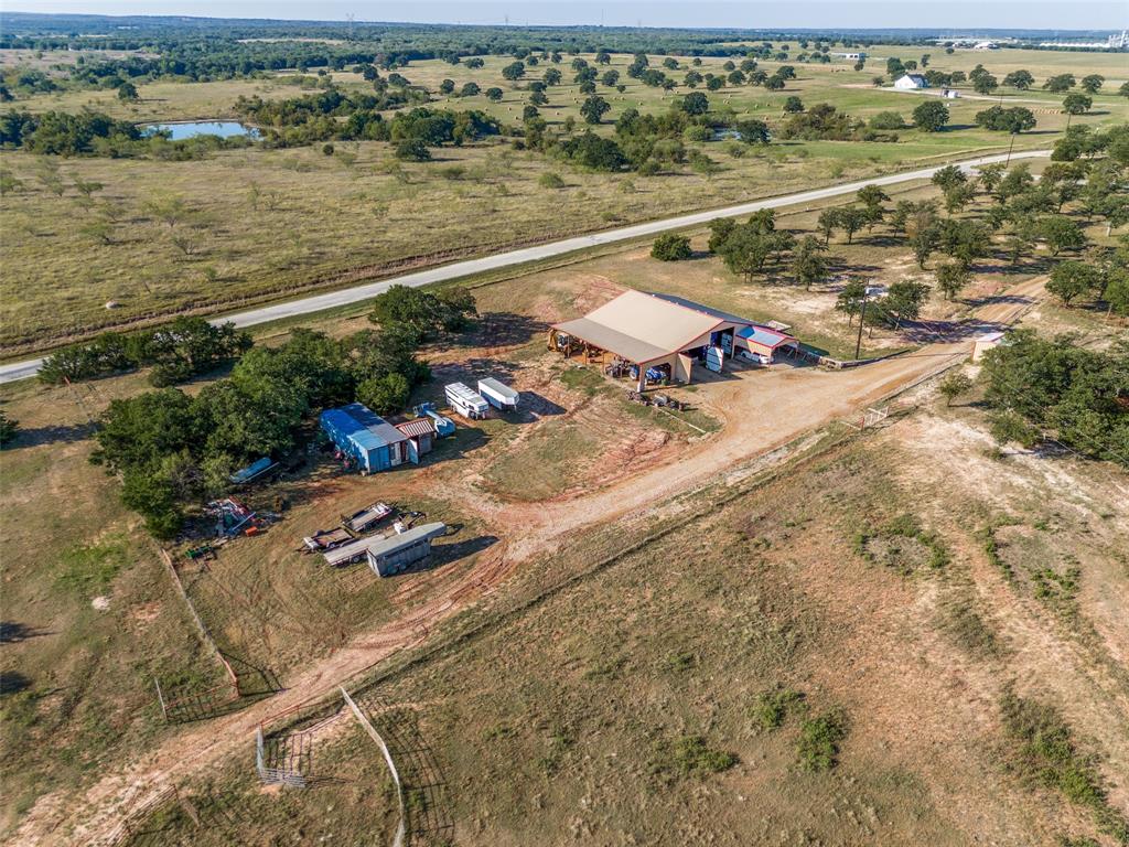 689 County Road 3737 - Photo 17