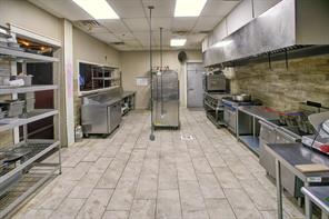 215 E 5th Avenue - Photo 14