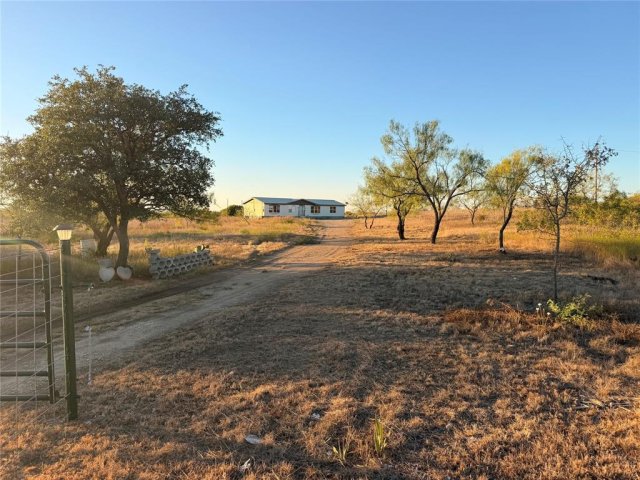 606 County Road 438