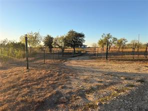606 County Road 438 - Photo 2