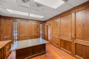 1119 Halsell Street - Photo 17