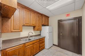 1119 Halsell Street - Photo 21