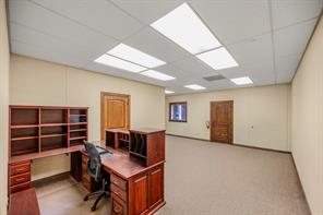 1119 Halsell Street - Photo 8