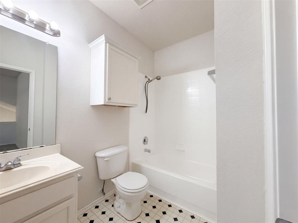 441 Trinity Drive - Photo 10