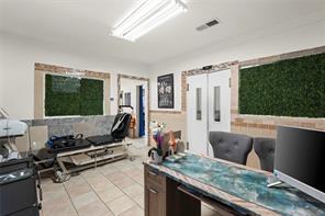 3017 E Lancaster Avenue - Photo 7