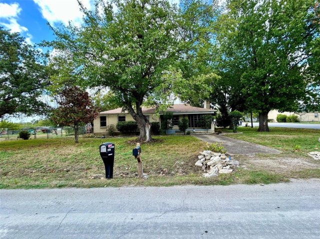 8407 Honeysuckle Lane