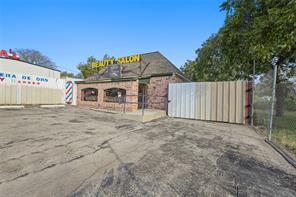 3021 E Lancaster Avenue - Photo 2