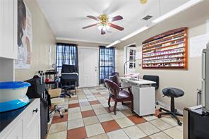 3021 E Lancaster Avenue - Photo 9