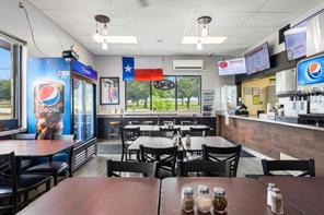 8721 Boulevard 26 - Photo 4