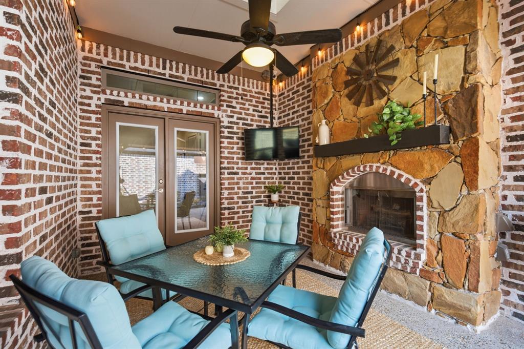 919 Charles River Court - Photo 19