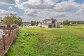601 Dallas Drive - Photo 5
