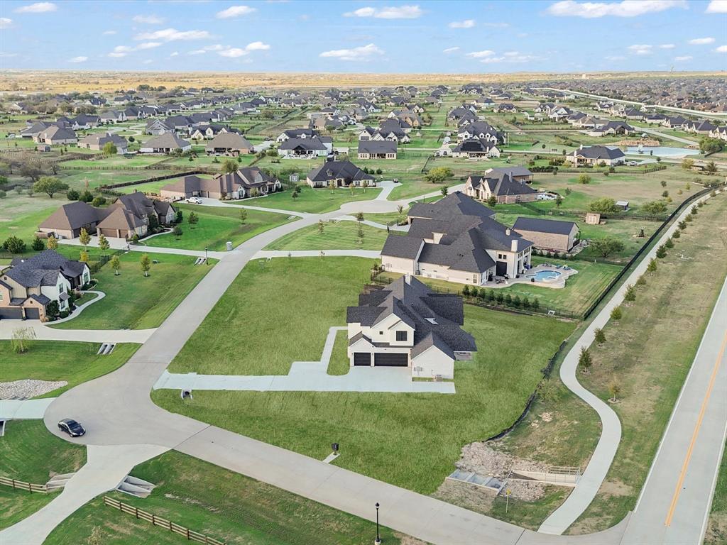 2901 Grassland Court - Photo 16