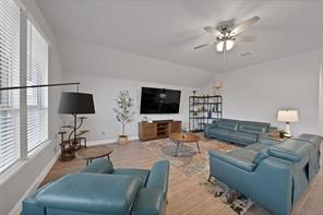 1066 Fleetwood Drive - Photo 10