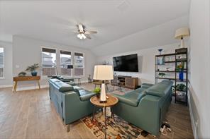 1066 Fleetwood Drive - Photo 7