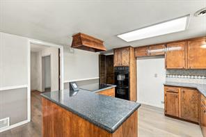 8260 Tudor Lane - Photo 10