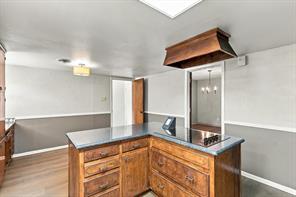 8260 Tudor Lane - Photo 11