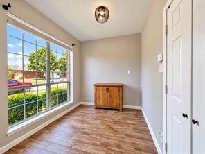 1402 Stone Canyon Way - Photo 9