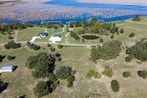 410 Shoreline Drive - Photo 32