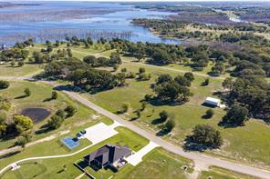 410 Shoreline Drive - Photo 6
