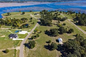 410 Shoreline Drive - Photo 8