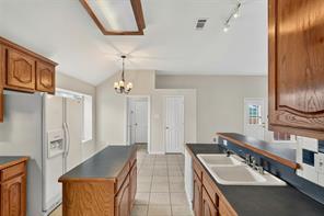 1429 Macrae Court - Photo 10