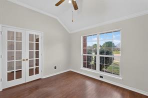 1429 Macrae Court - Photo 15