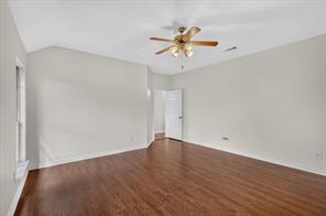 1429 Macrae Court - Photo 19