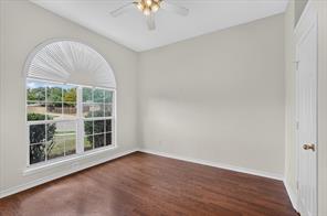 1429 Macrae Court - Photo 24