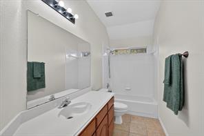 1429 Macrae Court - Photo 27