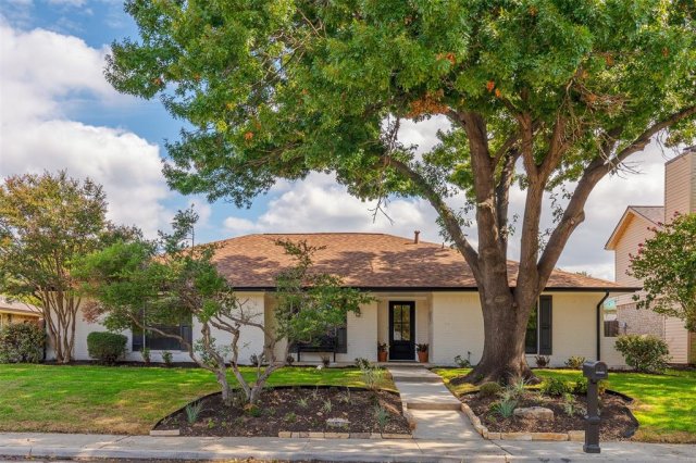 1919 Maxwell Drive