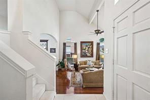 758 Livingston Drive - Photo 4