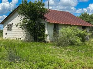 2035 CR 448 - Photo 2