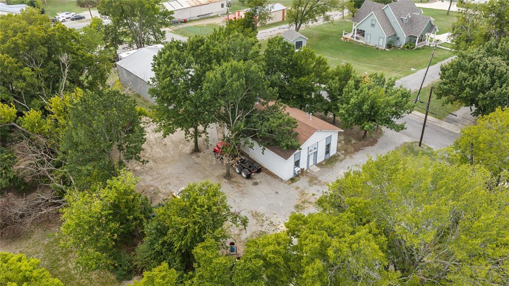 223 W 2nd Street - Photo 38