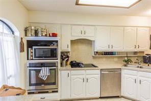 1400 exchange Parkway - Photo 7