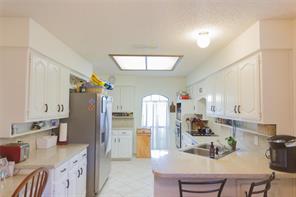 1400 exchange Parkway - Photo 8