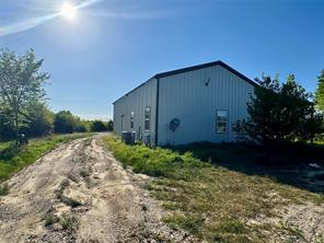 2377 FM 36 N - Photo 14