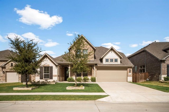 2980 Clearwater Drive